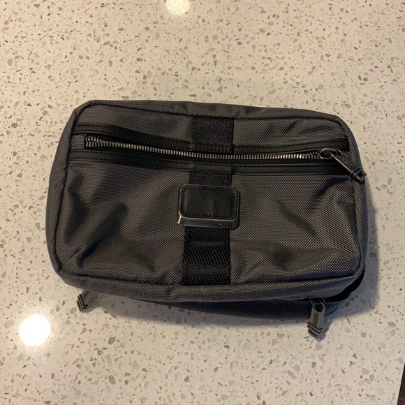 Tumi Toiletries Bag - Picture 1 of 8